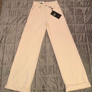Levi’s Premium Ribcage Wide leg (Brand new/ unworn) Size 25